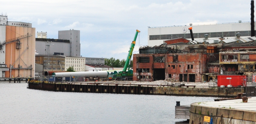 Industribyggnader i hamnområde i Malmö